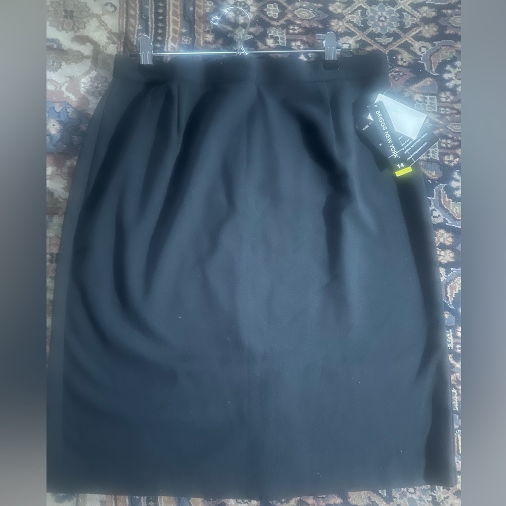 Briggs New York SKIRT (w/Tummy Control)  Size: 14